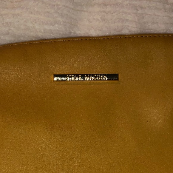 Steve Madden Purse - Picture 2 of 2